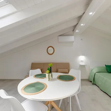 Attic Studio, With Air Conditioning *