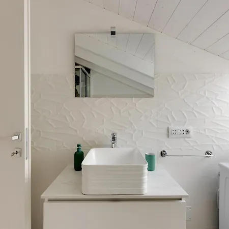 Attic Studio, With Air Conditioning Daire *